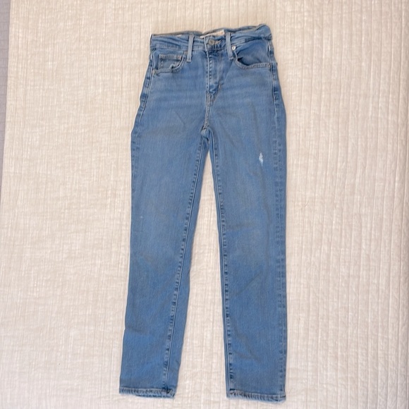 SALE ✨Levi’s 724 High Rise Straight Crop Size 23 - Picture 3 of 8